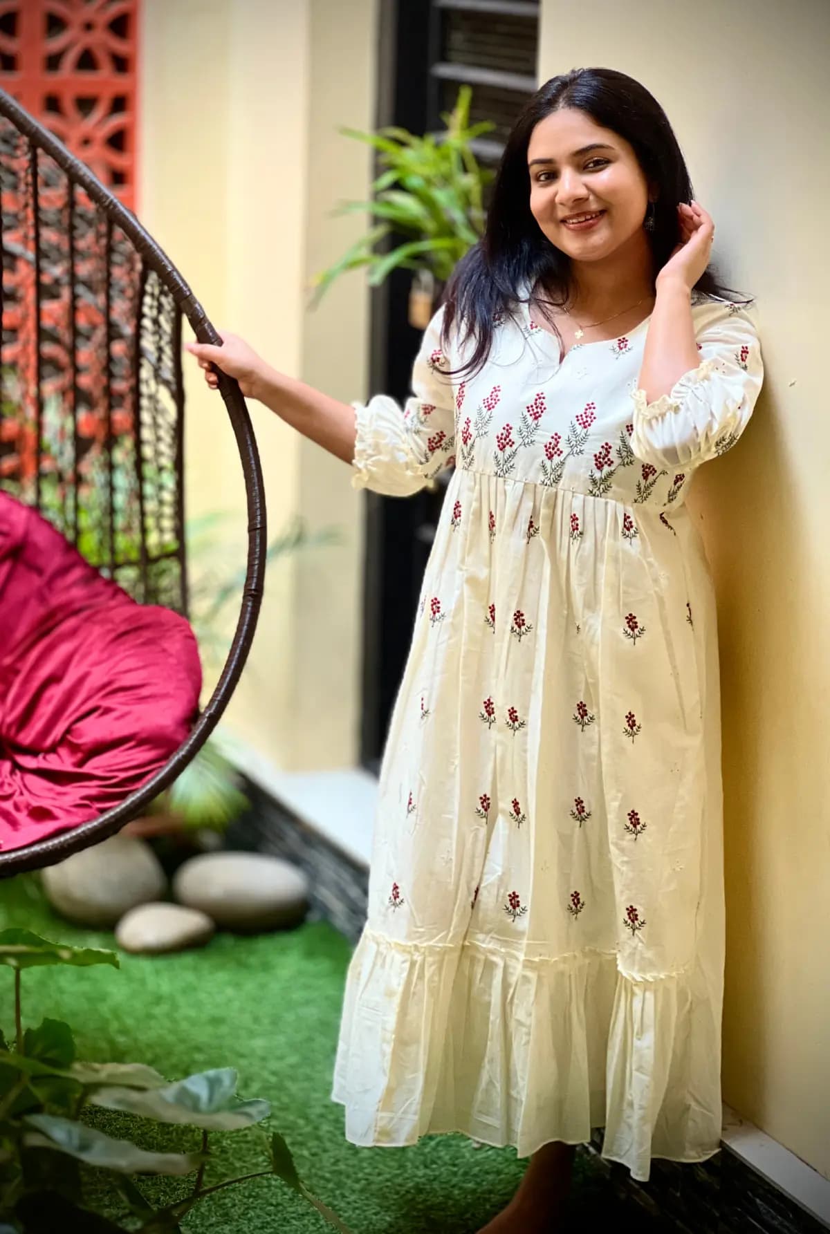 A line pattern frock in cambric cotton - Off-white